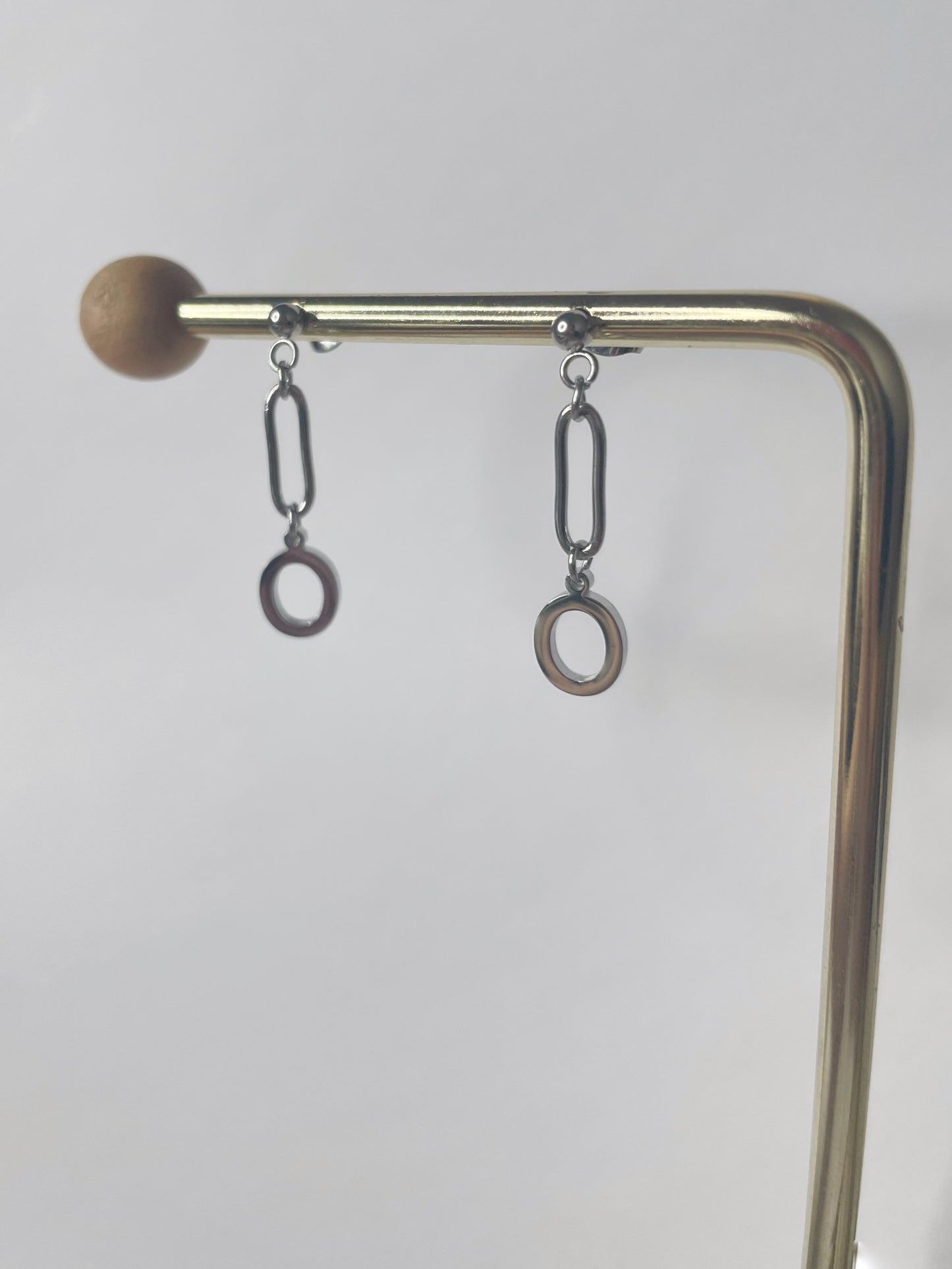 Boucles d'oreilles patientes