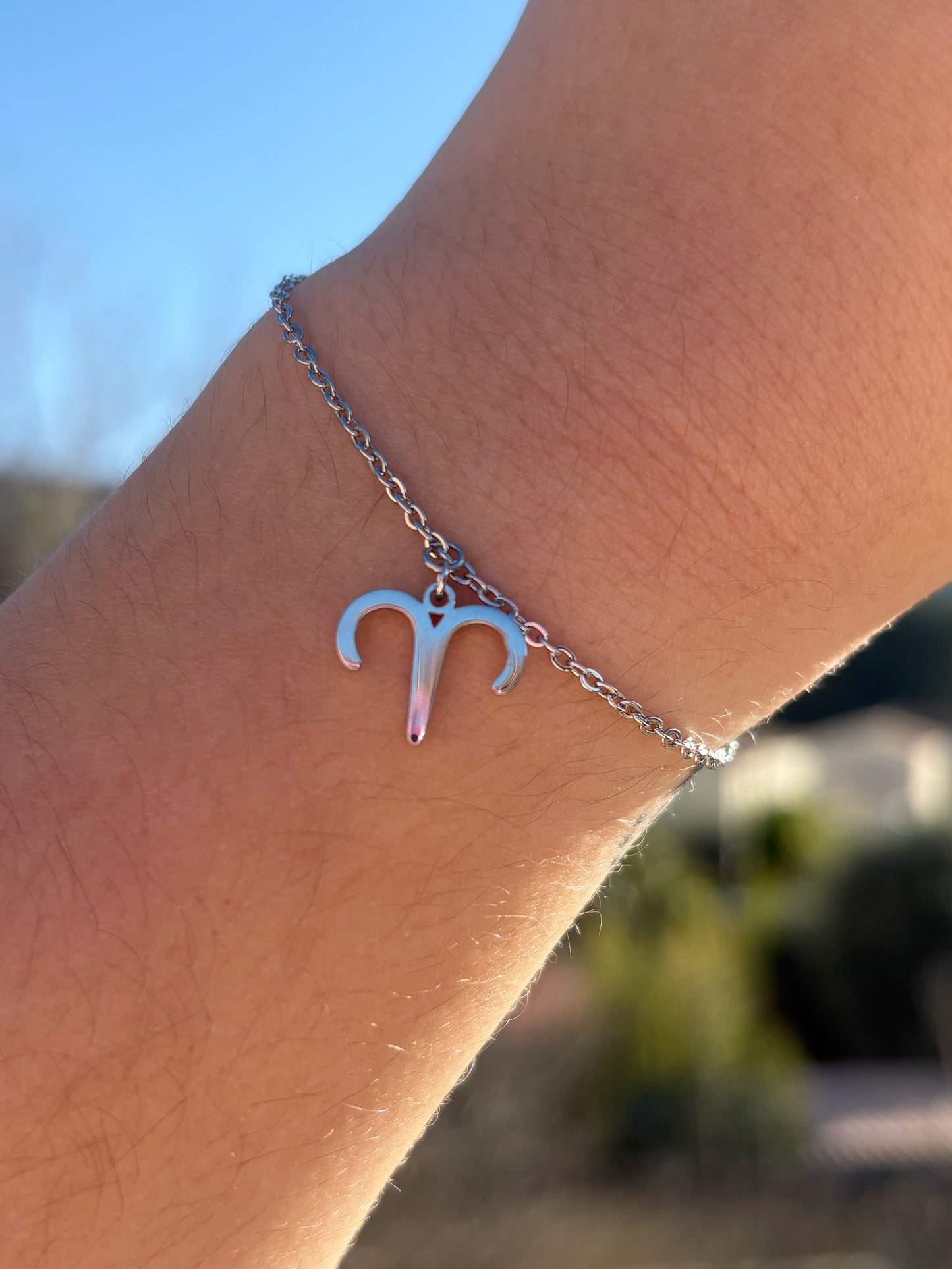 Bracelet élégant + signe astrologique