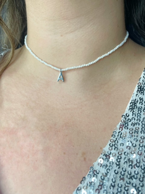 Collier dévoué blanc